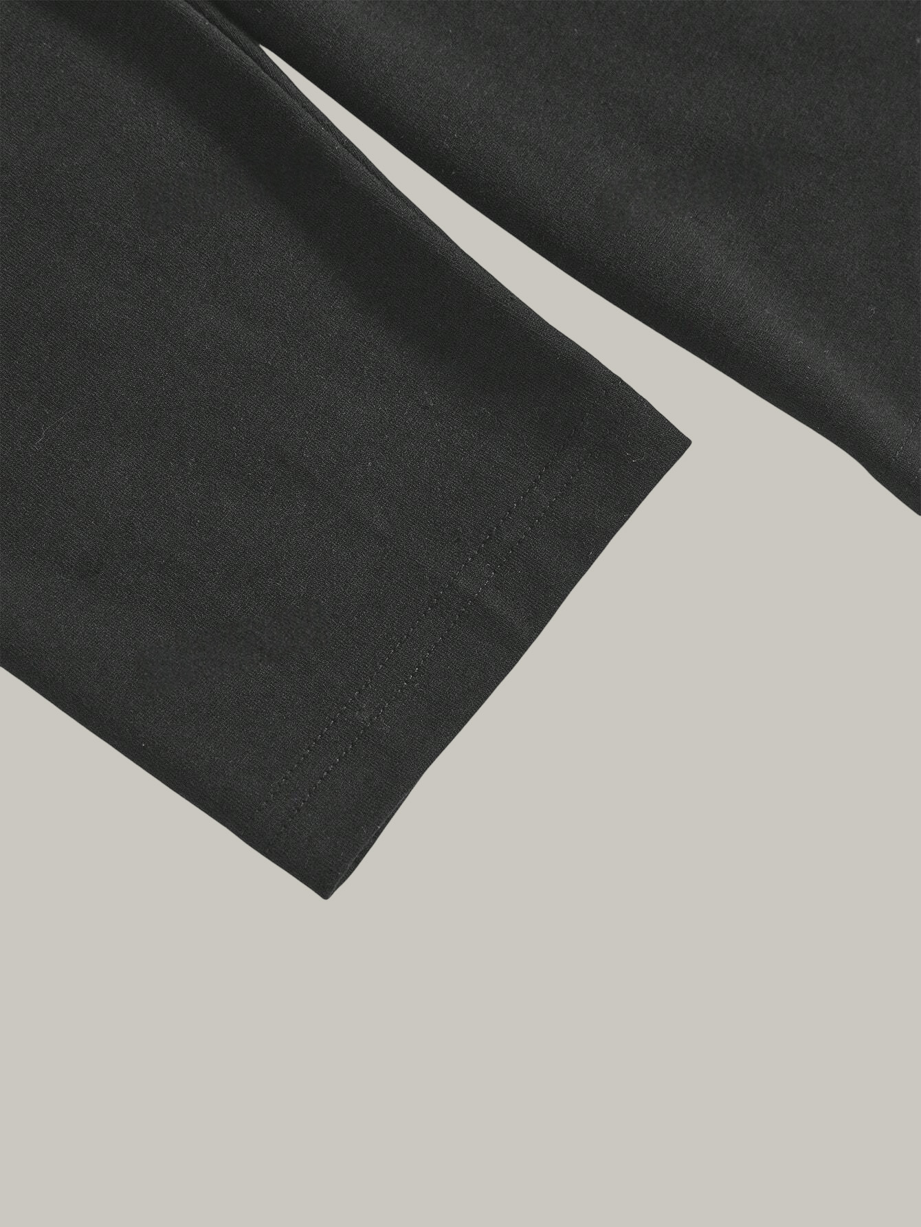 Slightly-sloped shoulder solid - Base Layer Top recension och pris